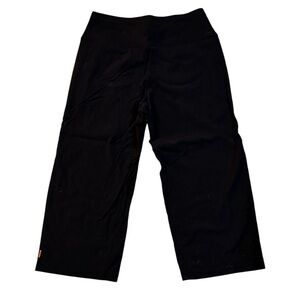 XS Lucy yoga crop jet black yoga pants with pockets and zippers‎